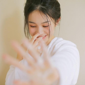 哪个直播里可以看女的和男的做爱
